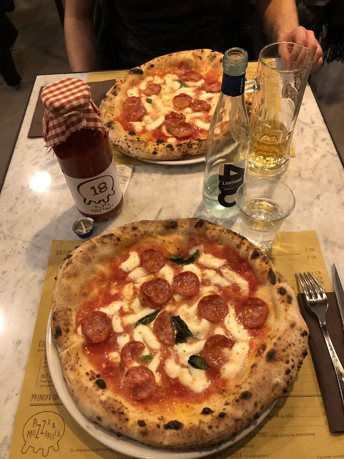 Pizzerie Zona Navigli Milano pizza e mozzarella