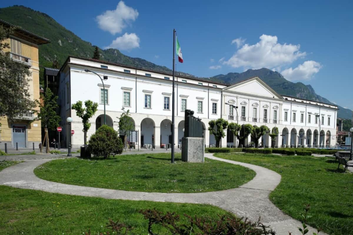 Lovere Visitlakeiseo